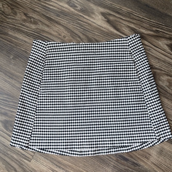 Urban Outfitters Monochrome Checkered Mini Skirt - Picture 1 of 6